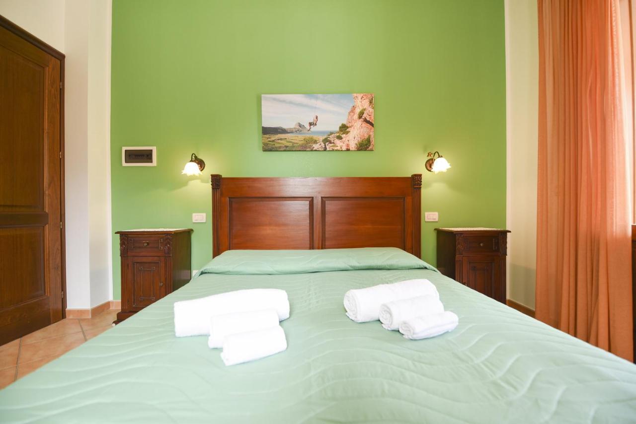 Bed and Breakfast Aurora Кастеллуццо Экстерьер фото