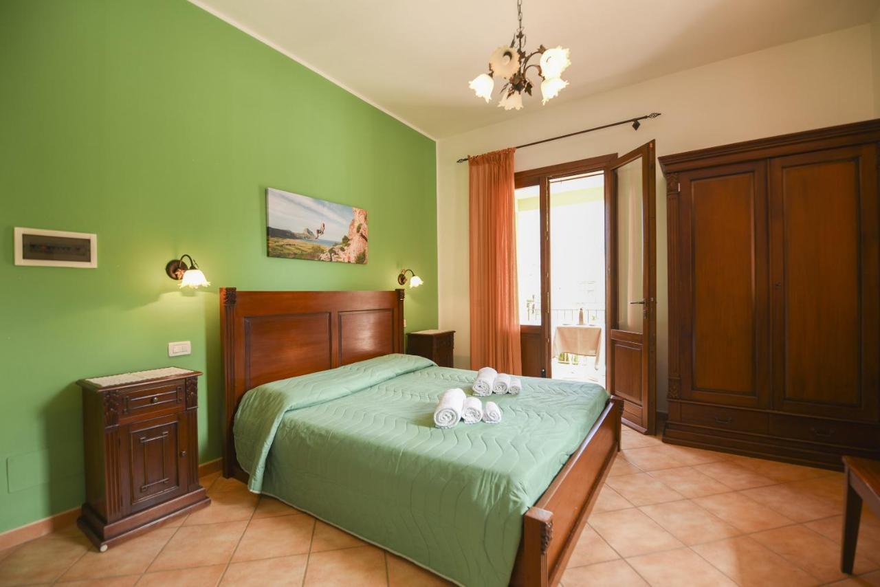 Bed and Breakfast Aurora Кастеллуццо Экстерьер фото
