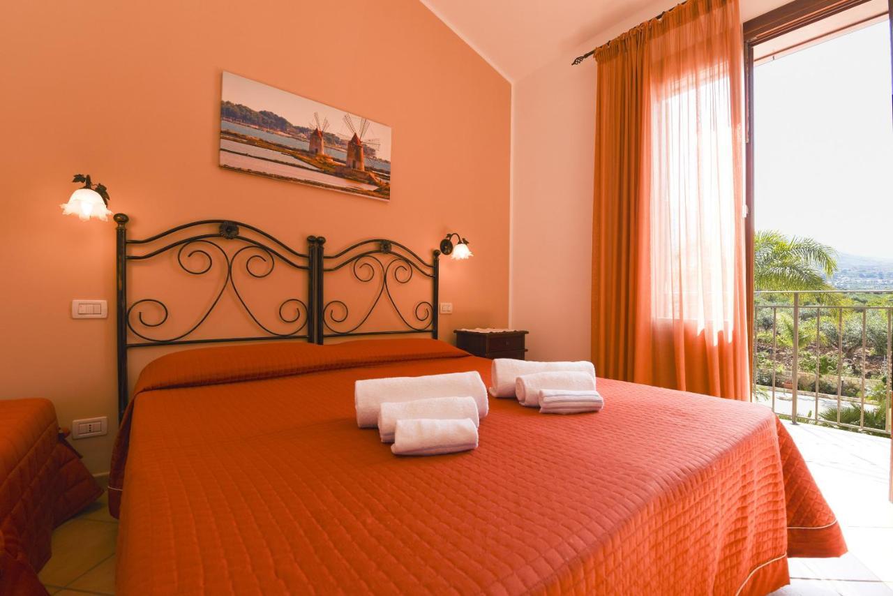 Bed and Breakfast Aurora Кастеллуццо Экстерьер фото