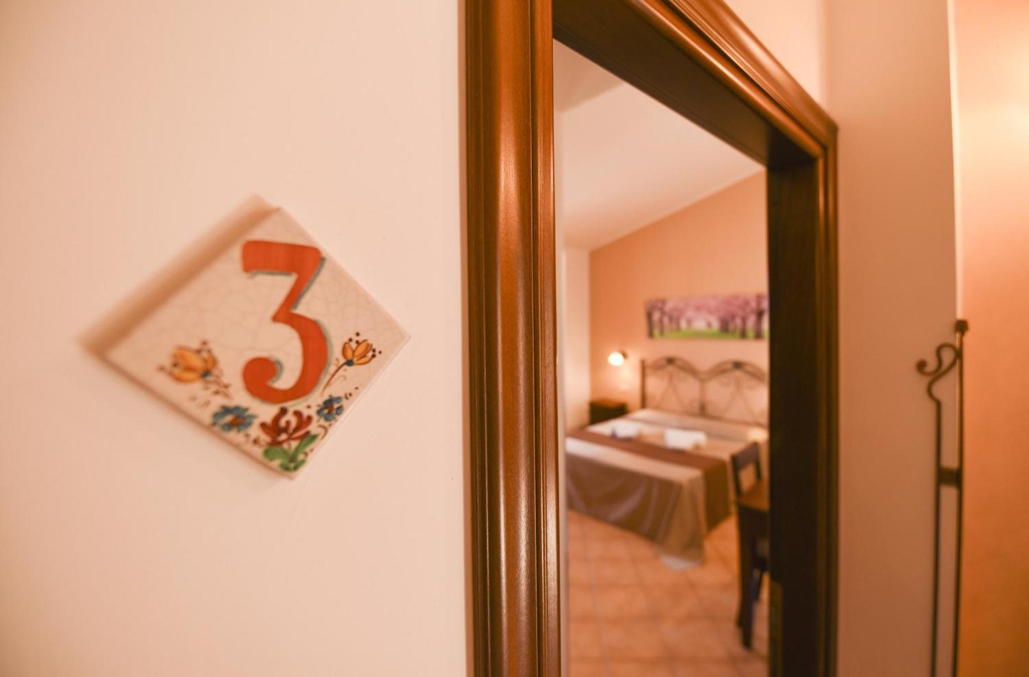 Bed and Breakfast Aurora Кастеллуццо Номер фото
