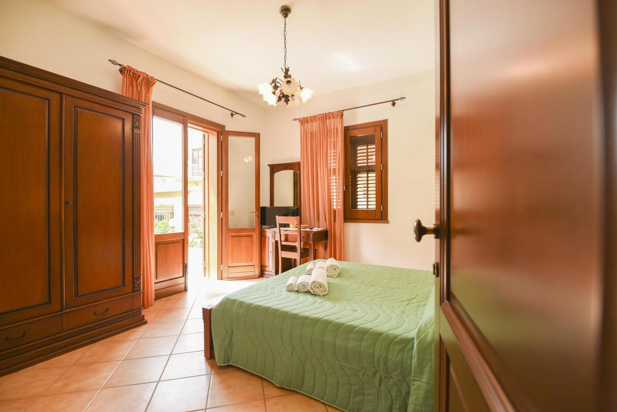 Bed and Breakfast Aurora Кастеллуццо Номер фото