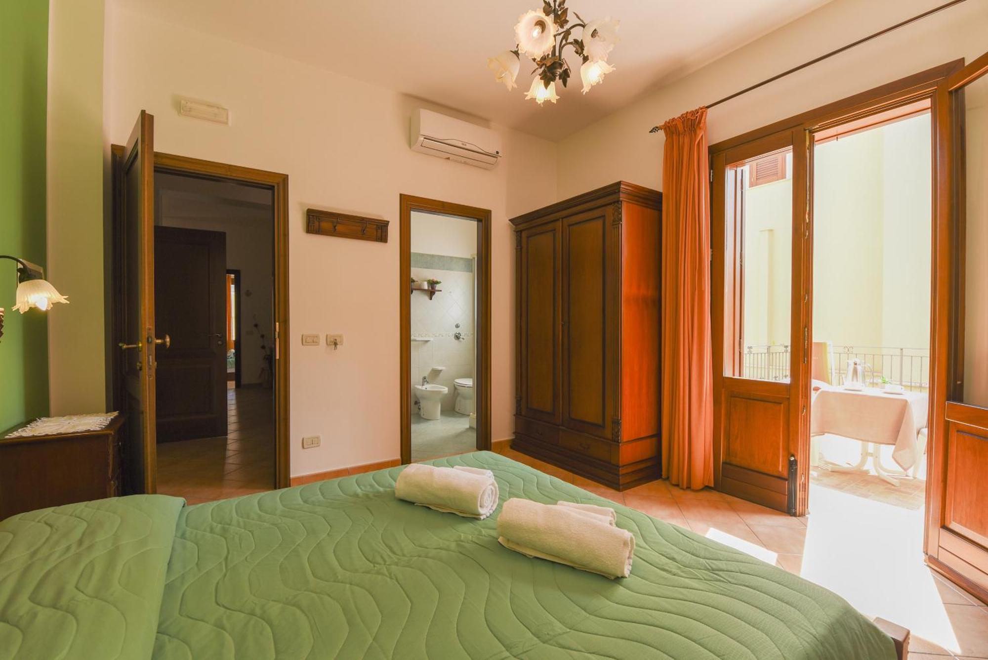 Bed and Breakfast Aurora Кастеллуццо Номер фото